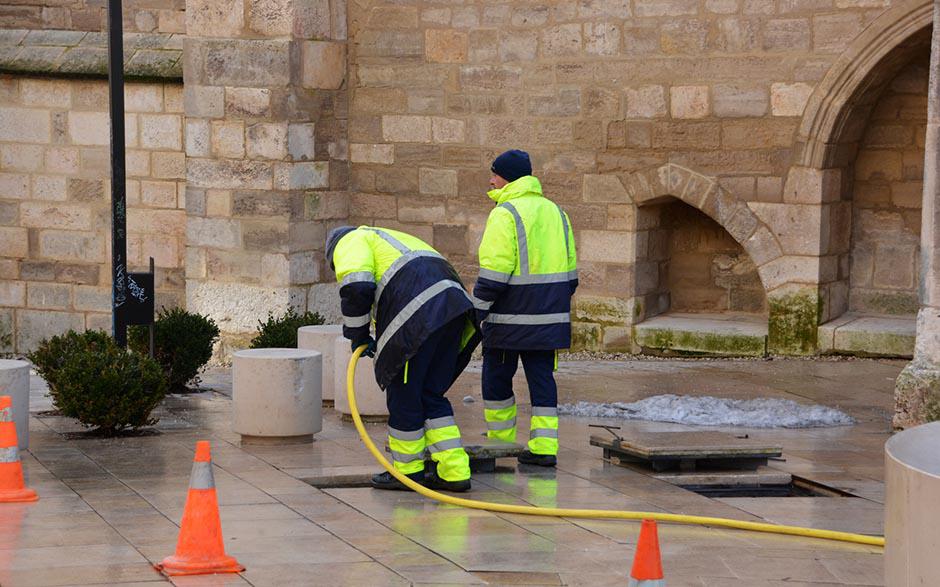 comment déboucher une douche Bagneux